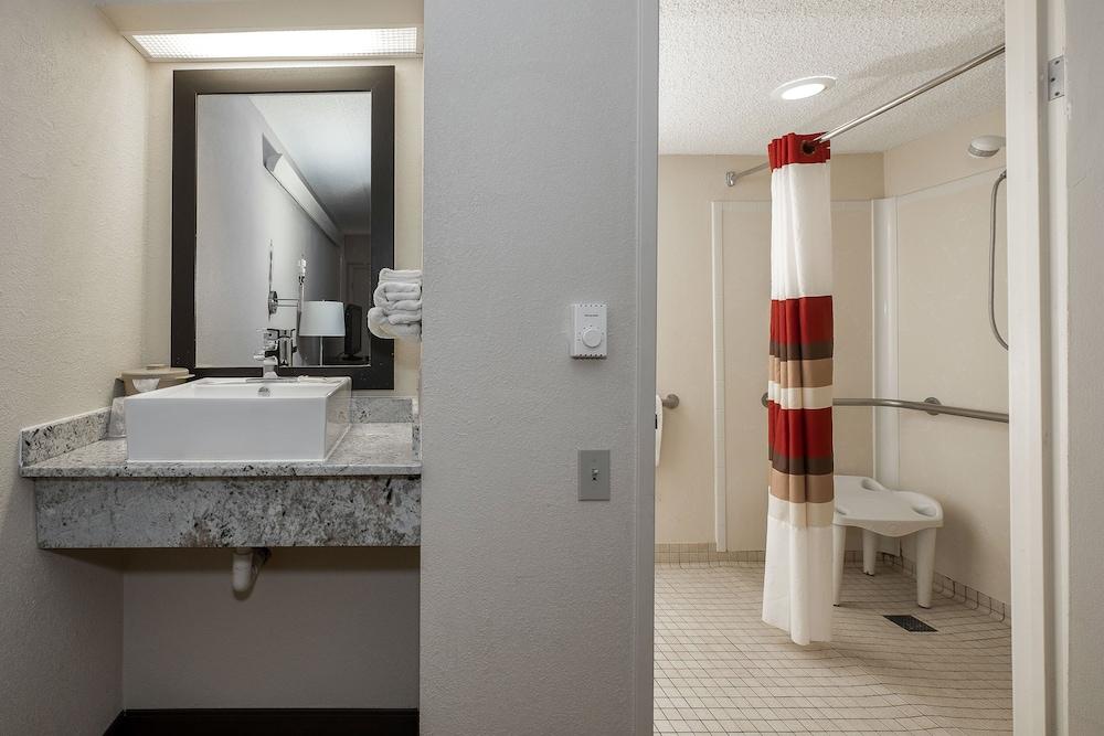 Travelodge By Wyndham Peoria Buitenkant foto