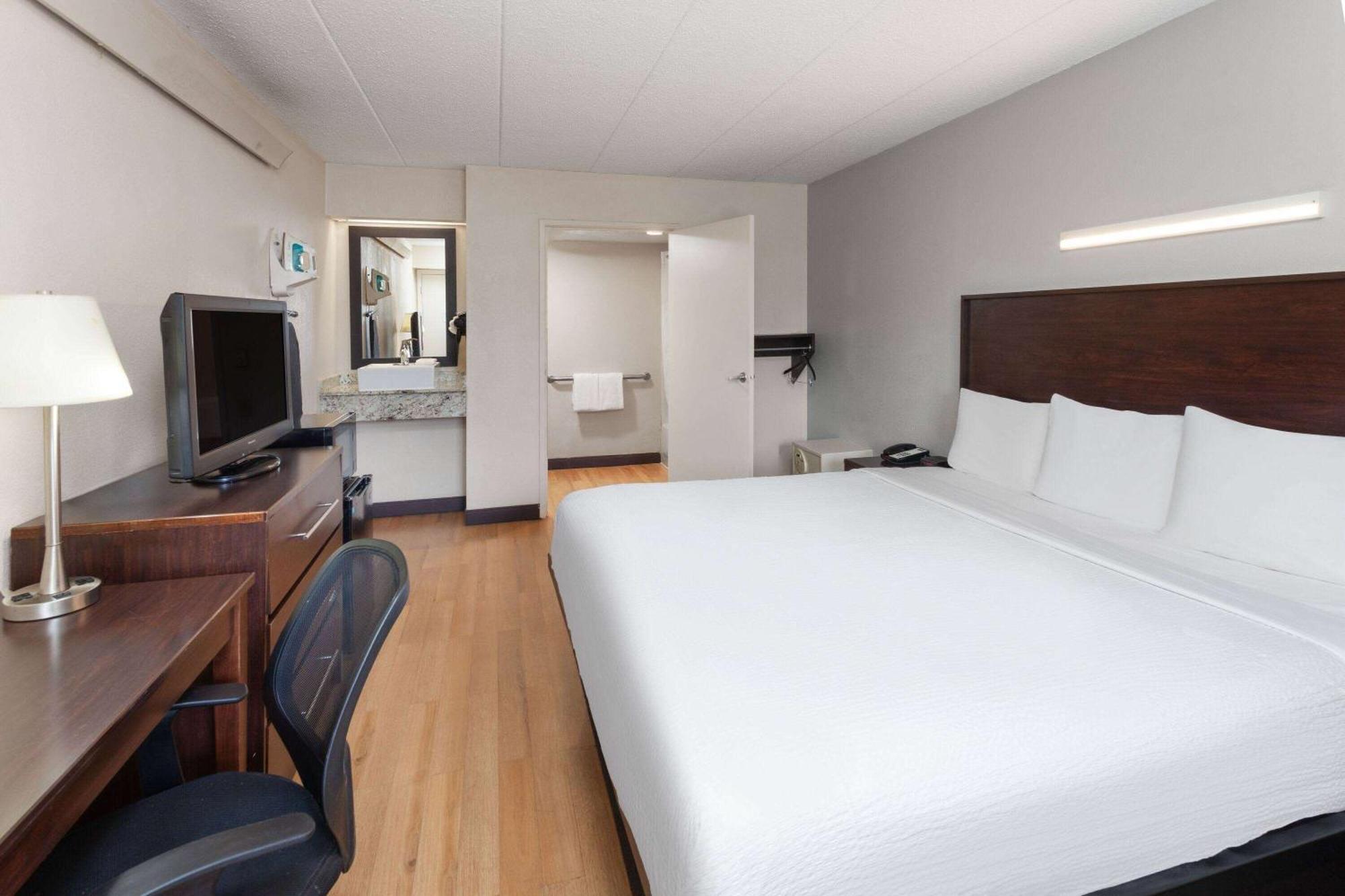Travelodge By Wyndham Peoria Buitenkant foto