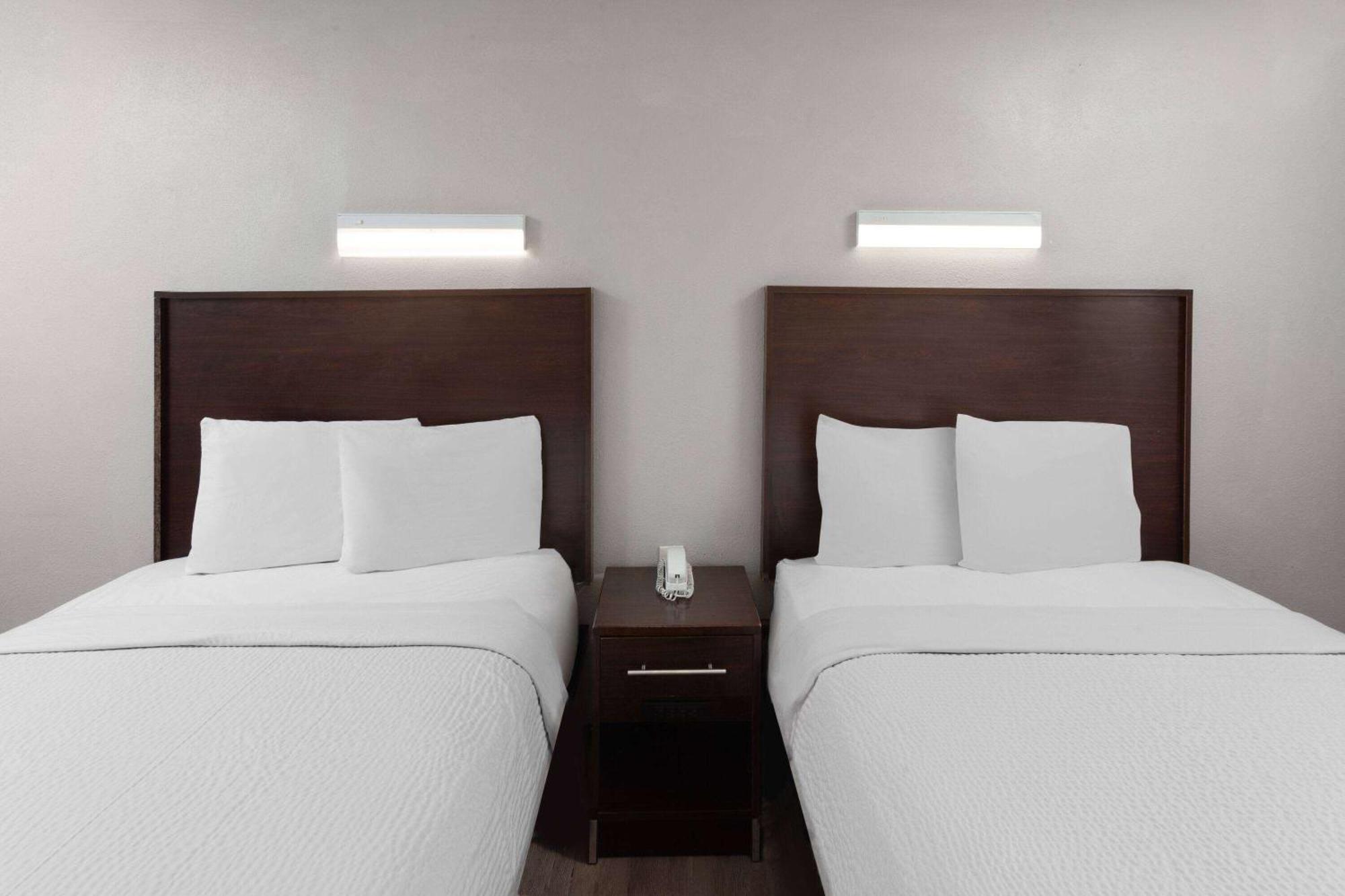 Travelodge By Wyndham Peoria Buitenkant foto