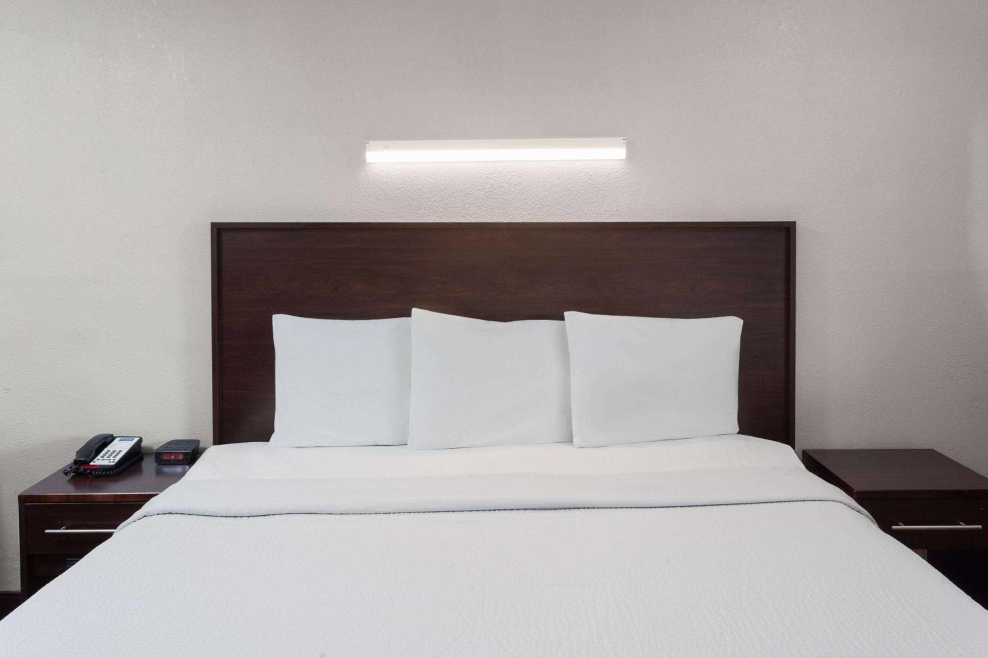 Travelodge By Wyndham Peoria Buitenkant foto